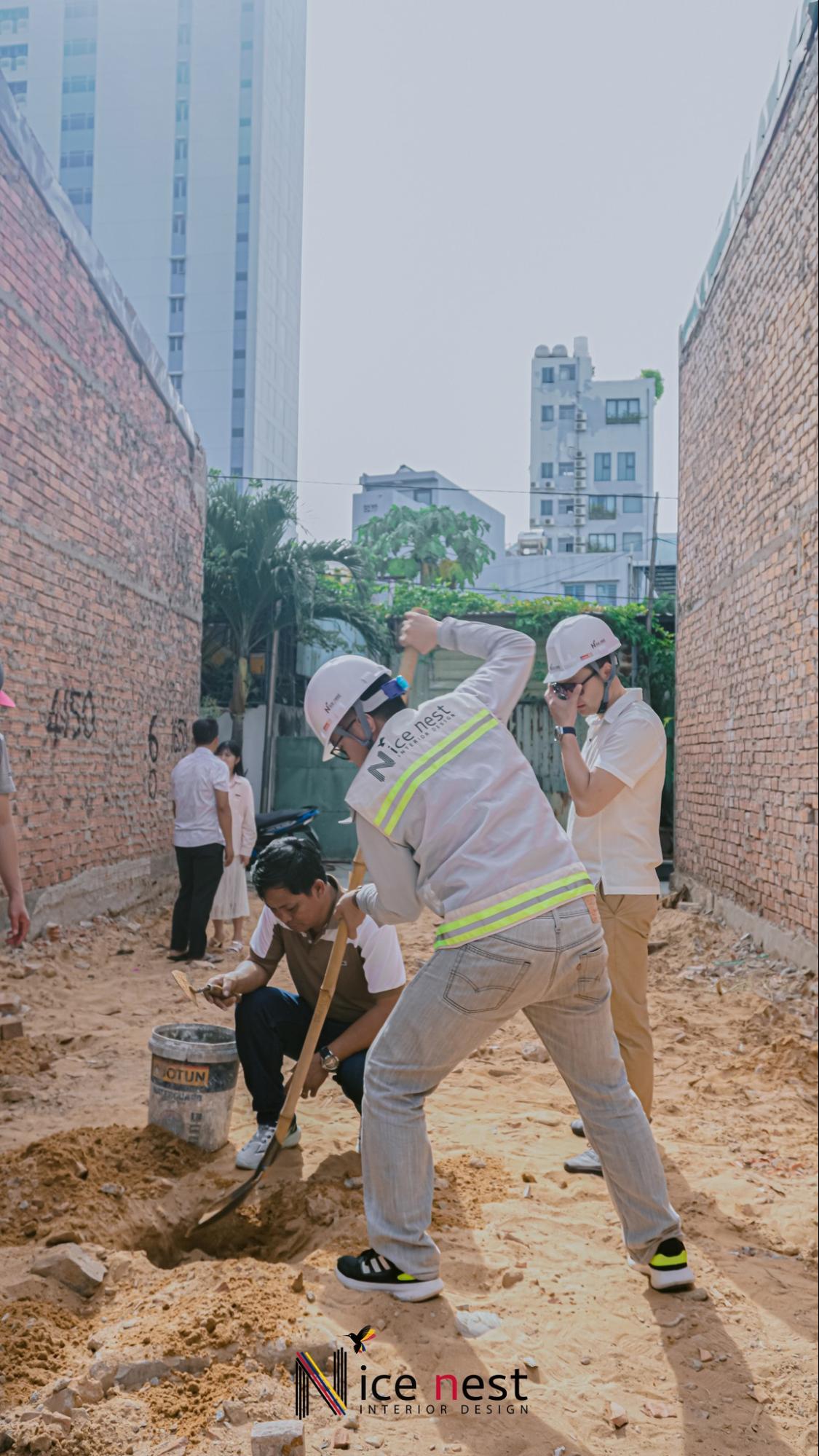 Kiểm tra hiện trạng khu đất để đảm bảo chất lượng công trình